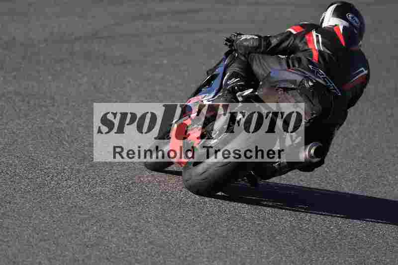 Archiv-2025/02 28.-31.01.2025 Moto Center Thun Jerez/gruen-green/94